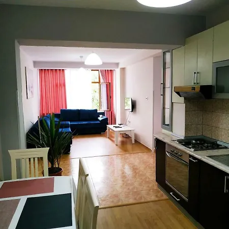 Lovely At The Heart Of The City&near The
